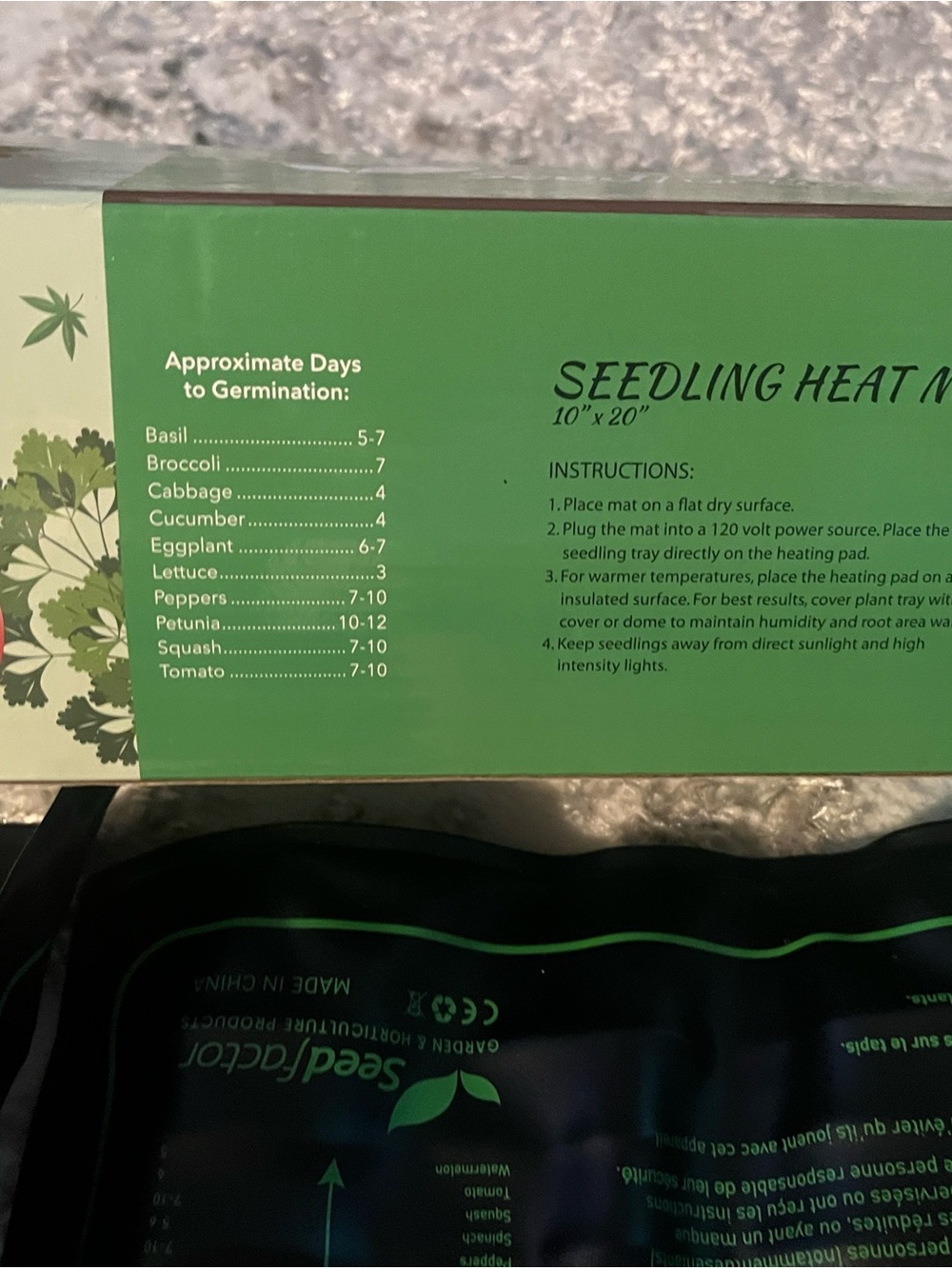 Seedling Heat Mat 10" x 20" - Green and Black